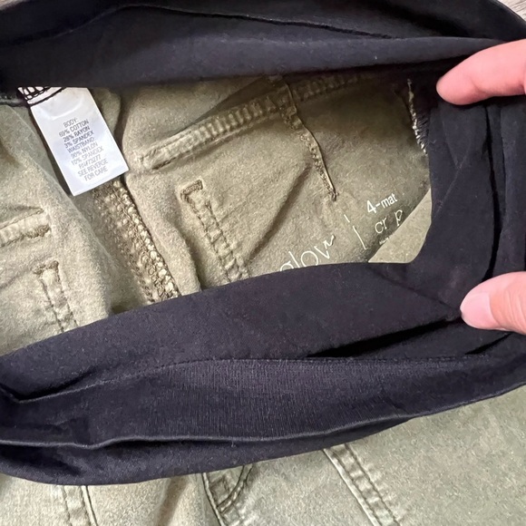 Maternity Pants - Picture 6 of 7